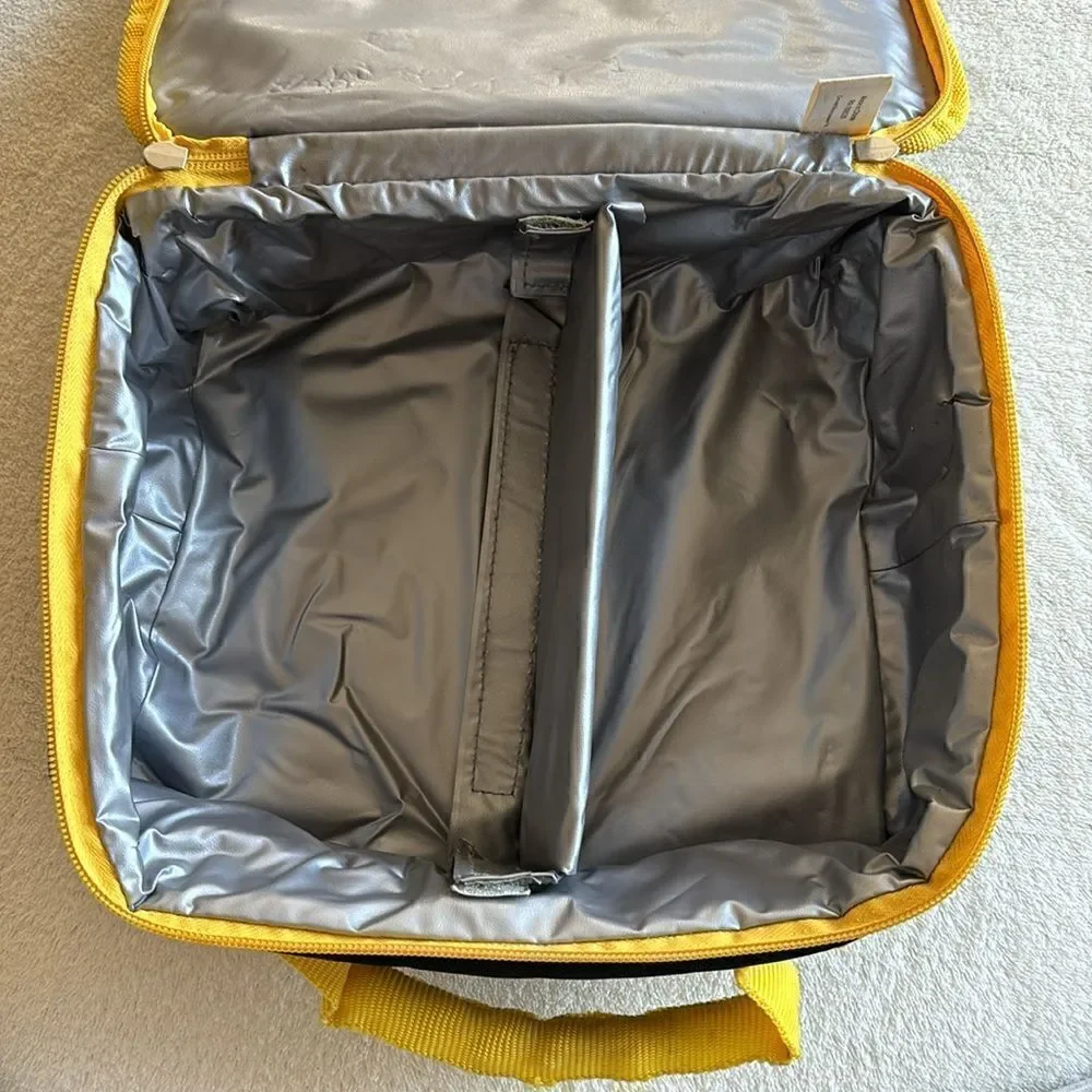 IOWA HAWKEYES NCAA‎ OFFICIALLY LICENSED LUNCH BOX Cooler